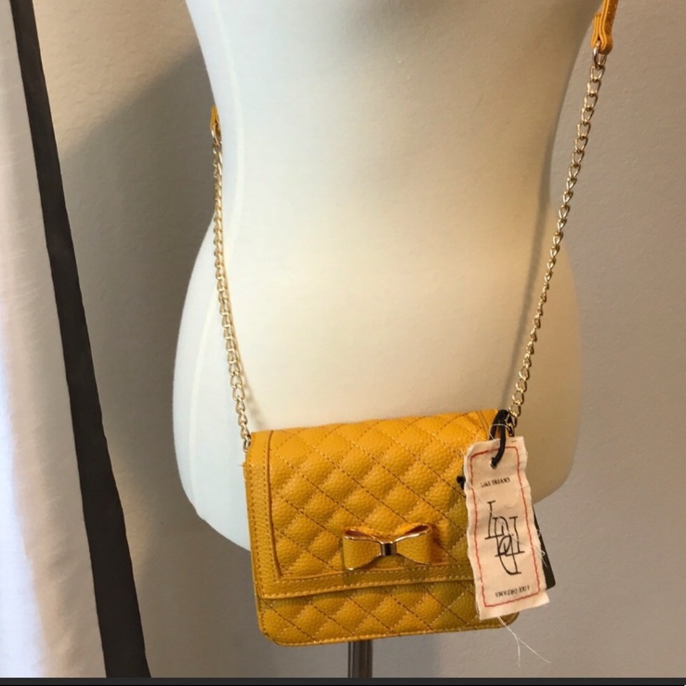 NWT!! Crossbody Mustard Yellow Quilted Purse w/bow